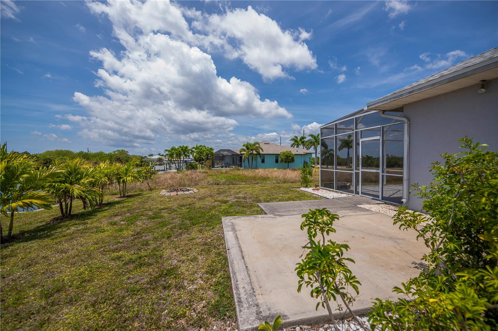 15400 ALCOVE CIR, PORT CHARLOTTE, FL, 33981