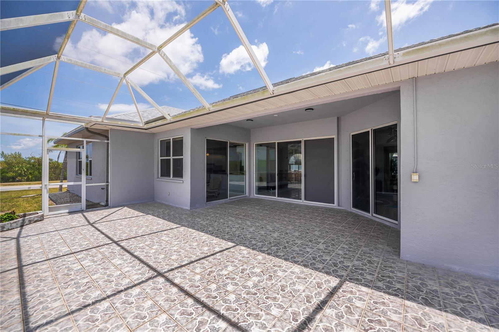 15400 ALCOVE CIR, PORT CHARLOTTE, FL, 33981
