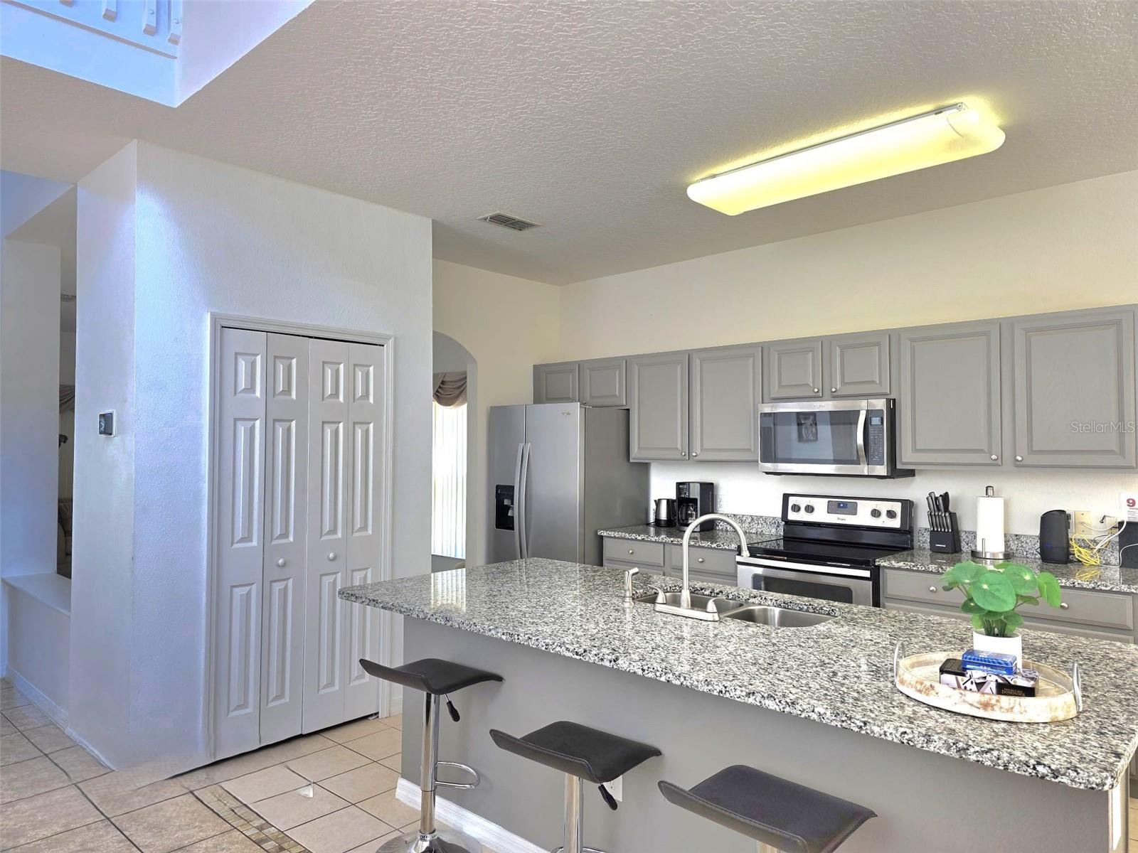 1027 BALMORAL DR, DAVENPORT, FL, 33896