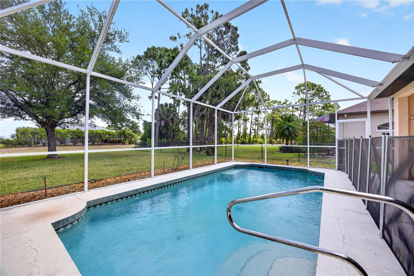 243 ROTONDA BLVD E, ROTONDA WEST, FL, 33947