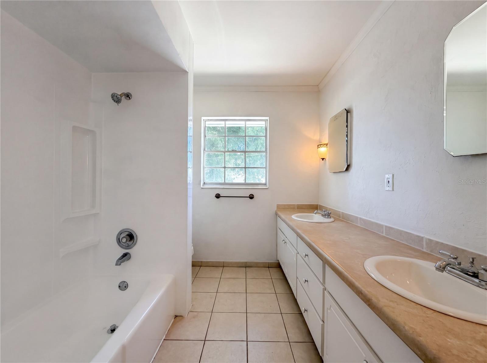 6712 CONETTA DR, SARASOTA, FL, 34243