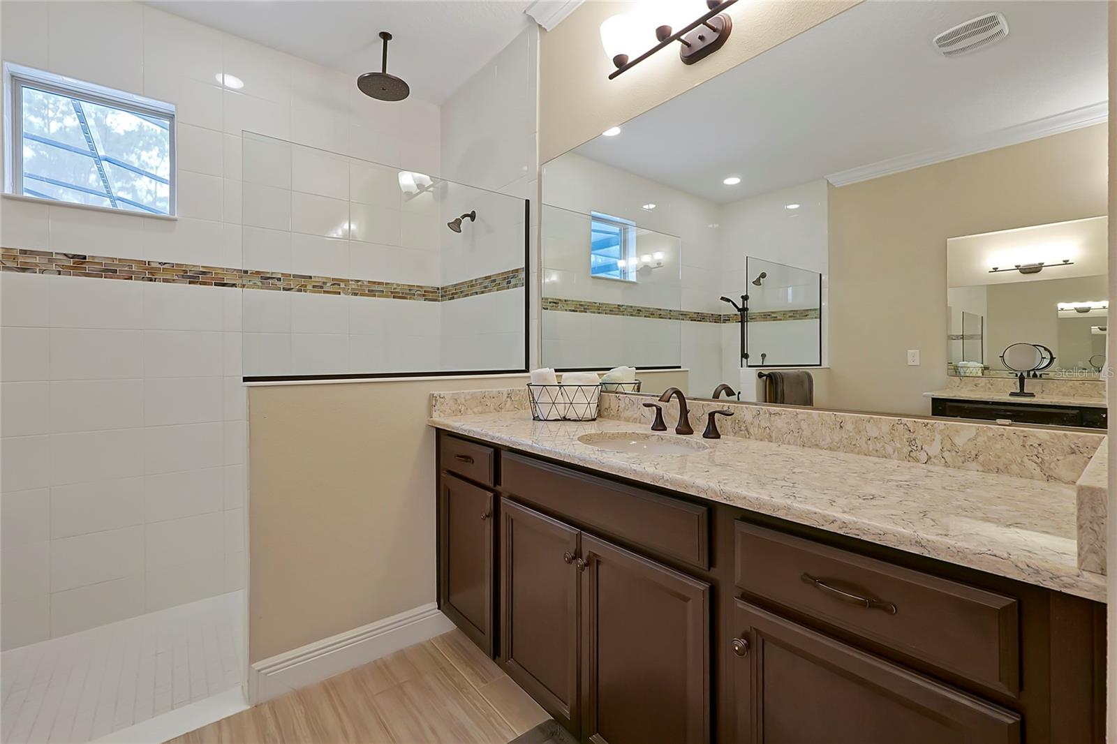 9827 BEACH PORT DR, WINTER GARDEN, FL, 34787