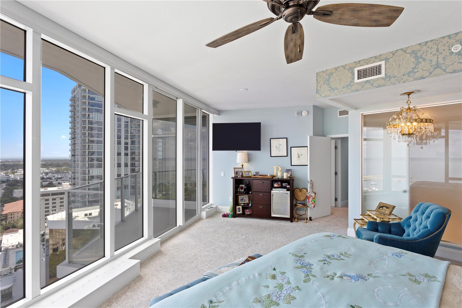 175 1ST ST S #2307, ST PETERSBURG, FL, 33701