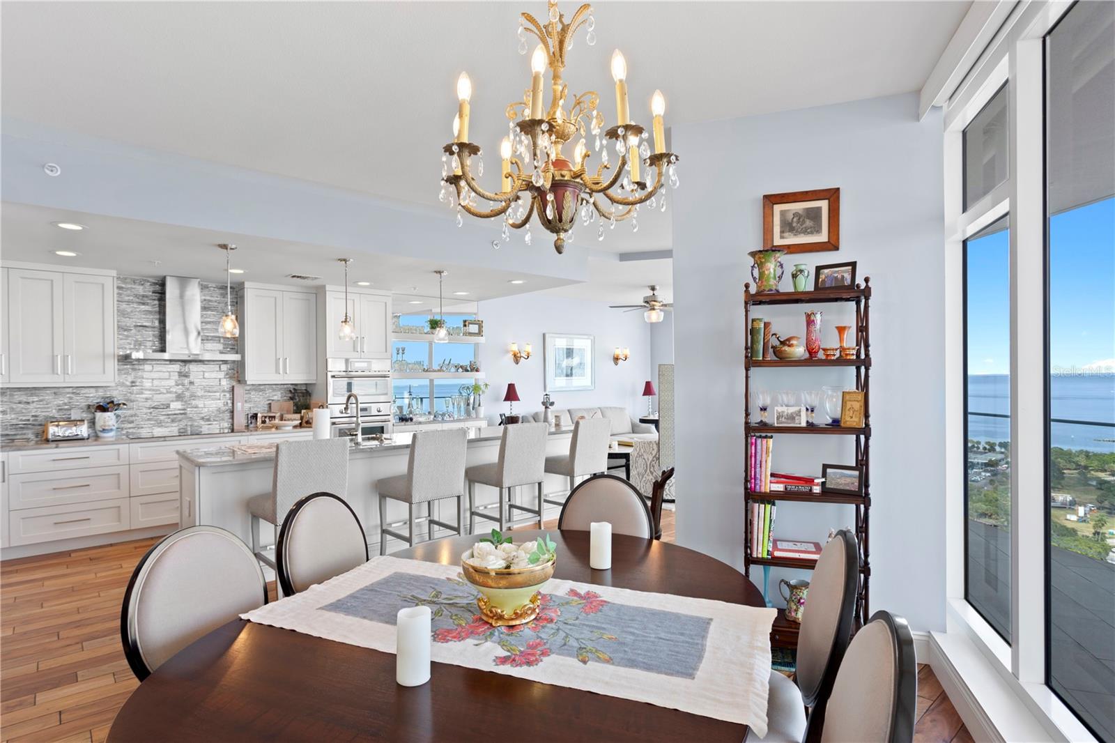 175 1ST ST S #2307, ST PETERSBURG, FL, 33701