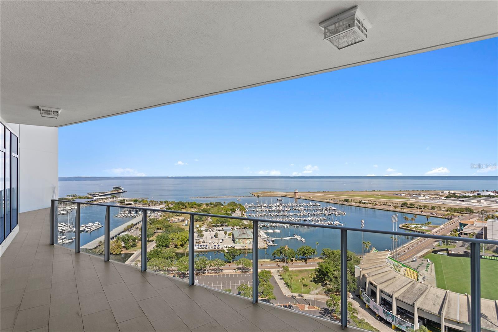 175 1ST ST S #2307, ST PETERSBURG, FL, 33701