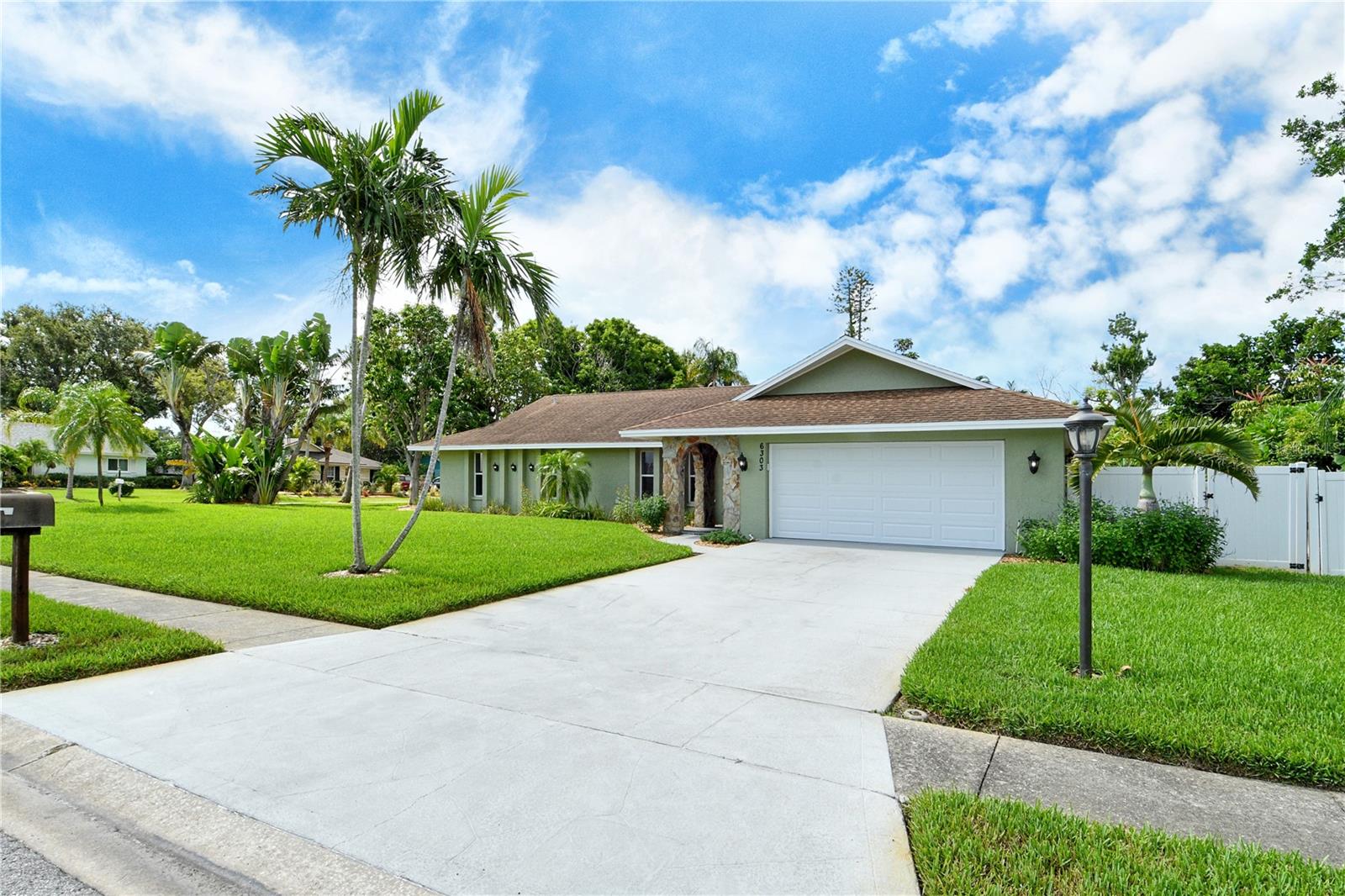 6303 3RD AVE NW, BRADENTON, FL, 34209