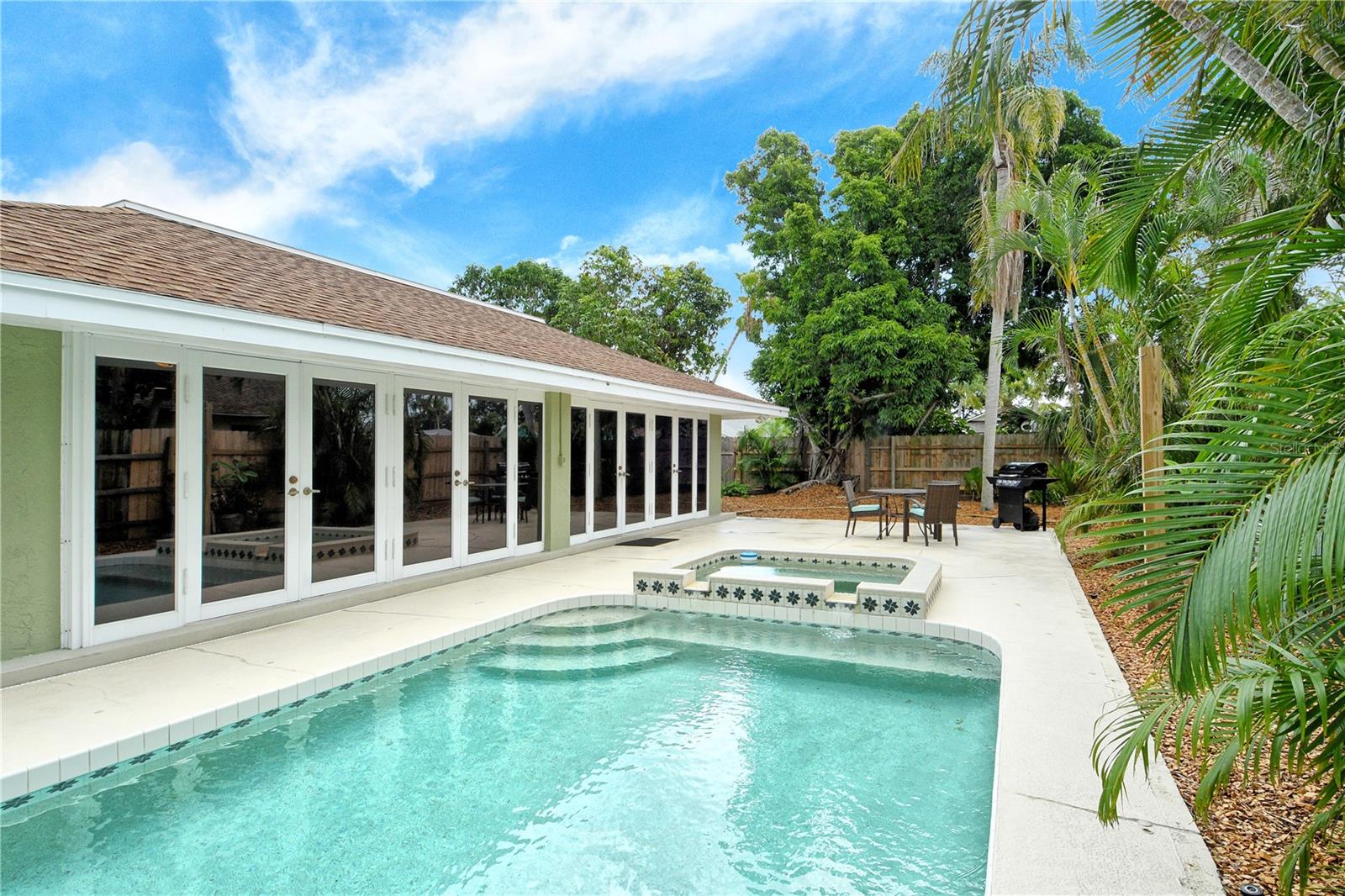 6303 3RD AVE NW, BRADENTON, FL, 34209