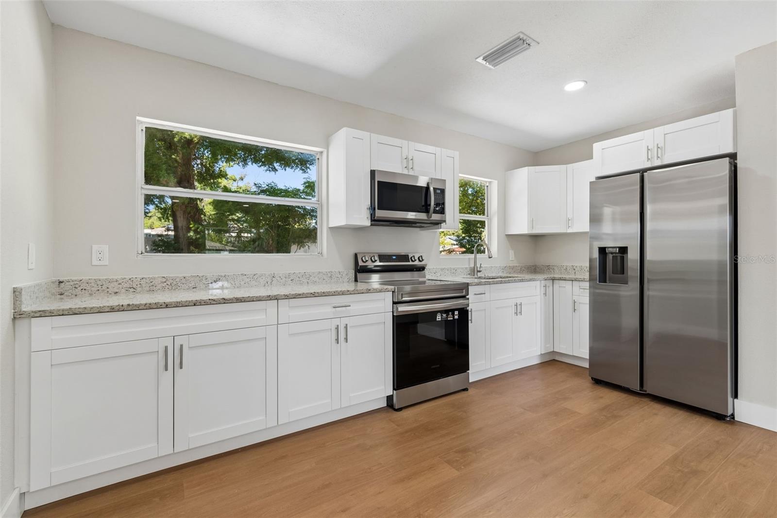 11206 N ARDEN AVE, TAMPA, FL, 33612