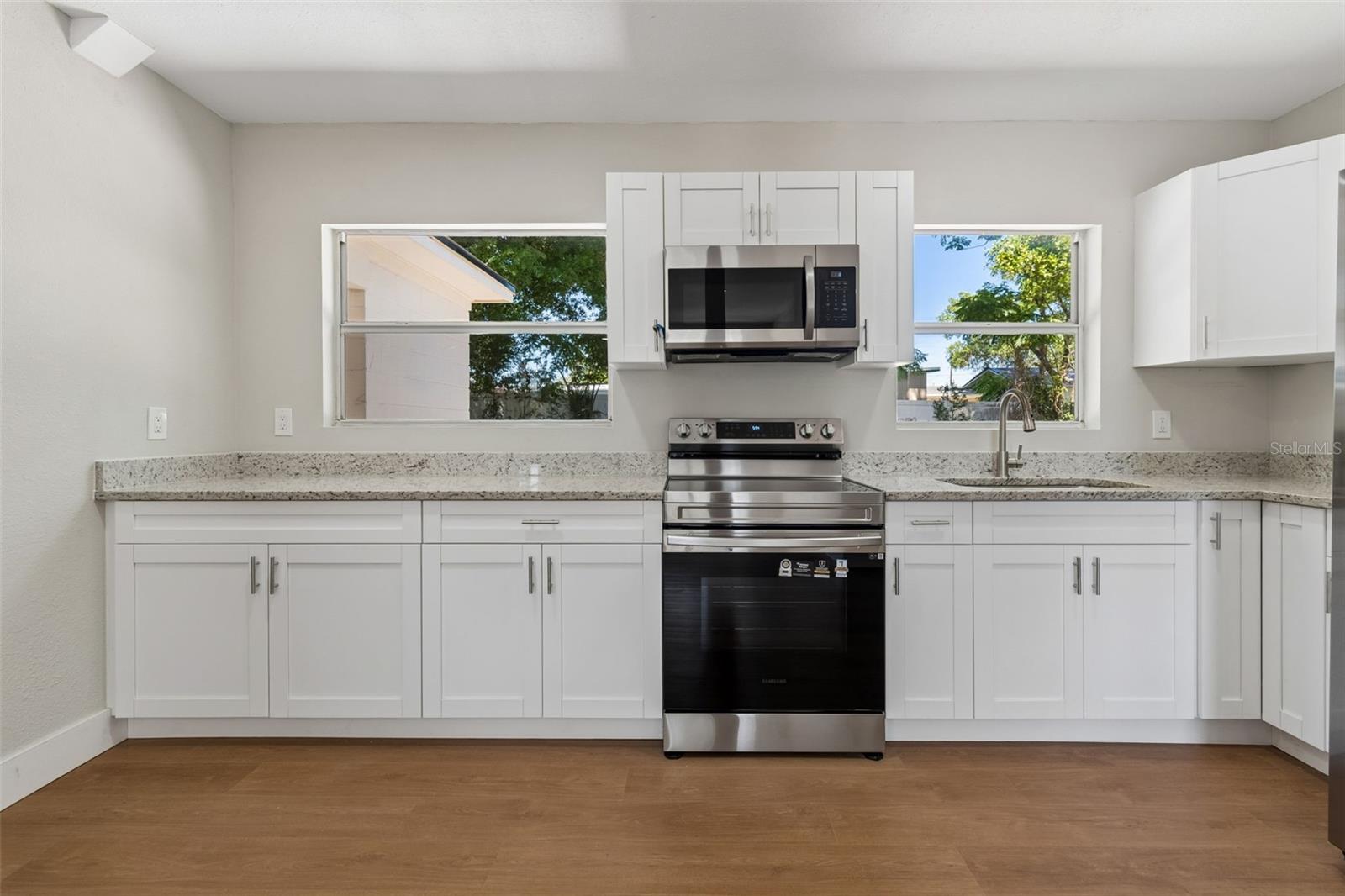 11206 N ARDEN AVE, TAMPA, FL, 33612