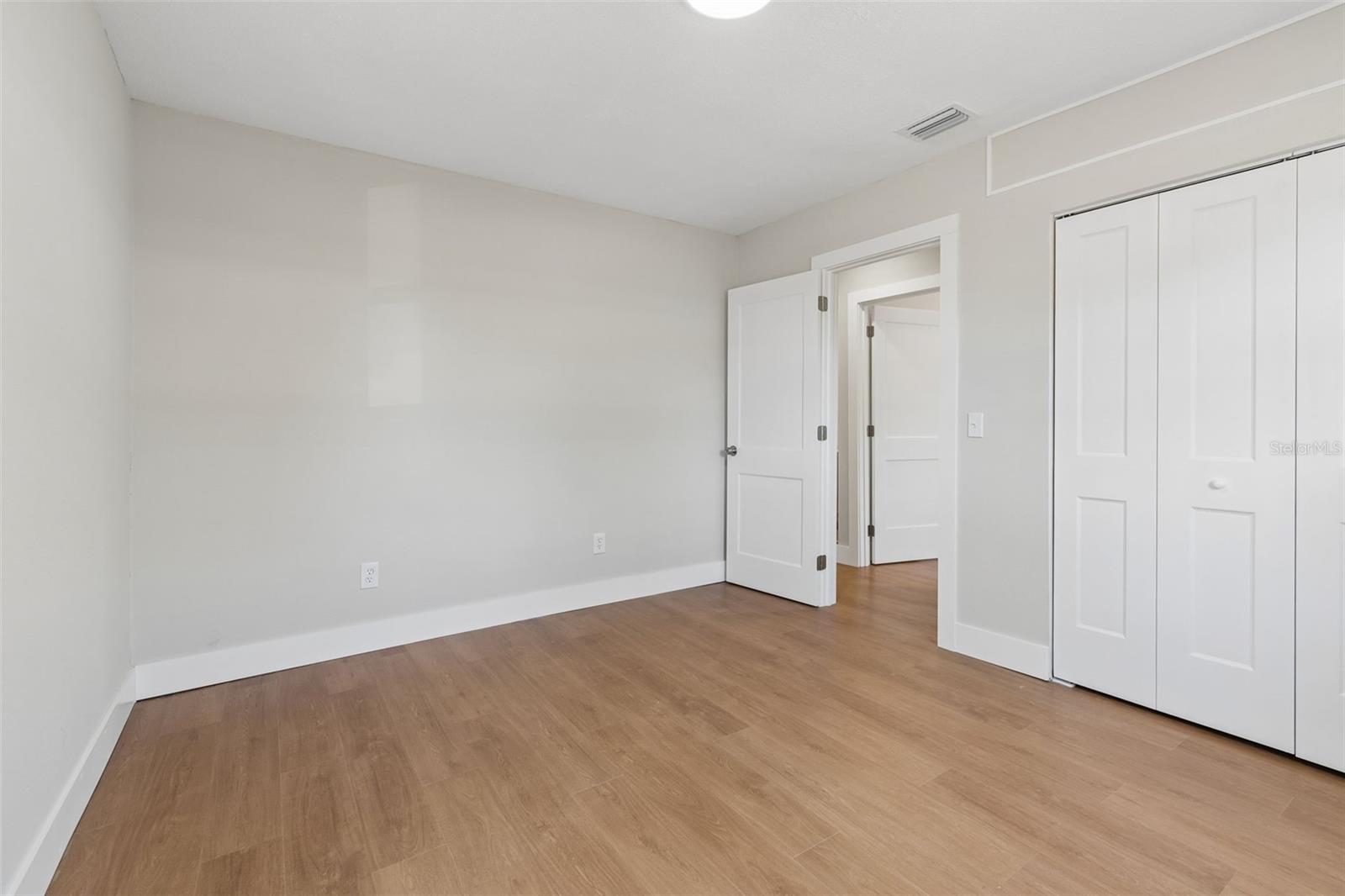 11206 N ARDEN AVE, TAMPA, FL, 33612