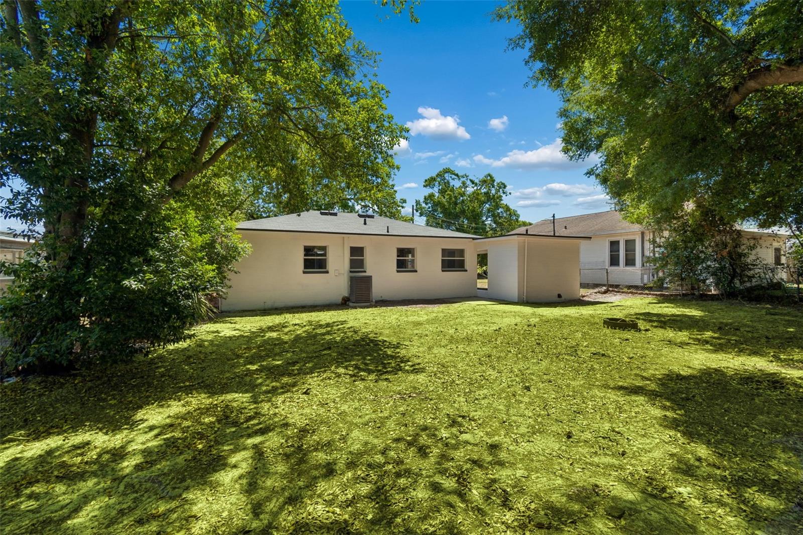 11206 N ARDEN AVE, TAMPA, FL, 33612