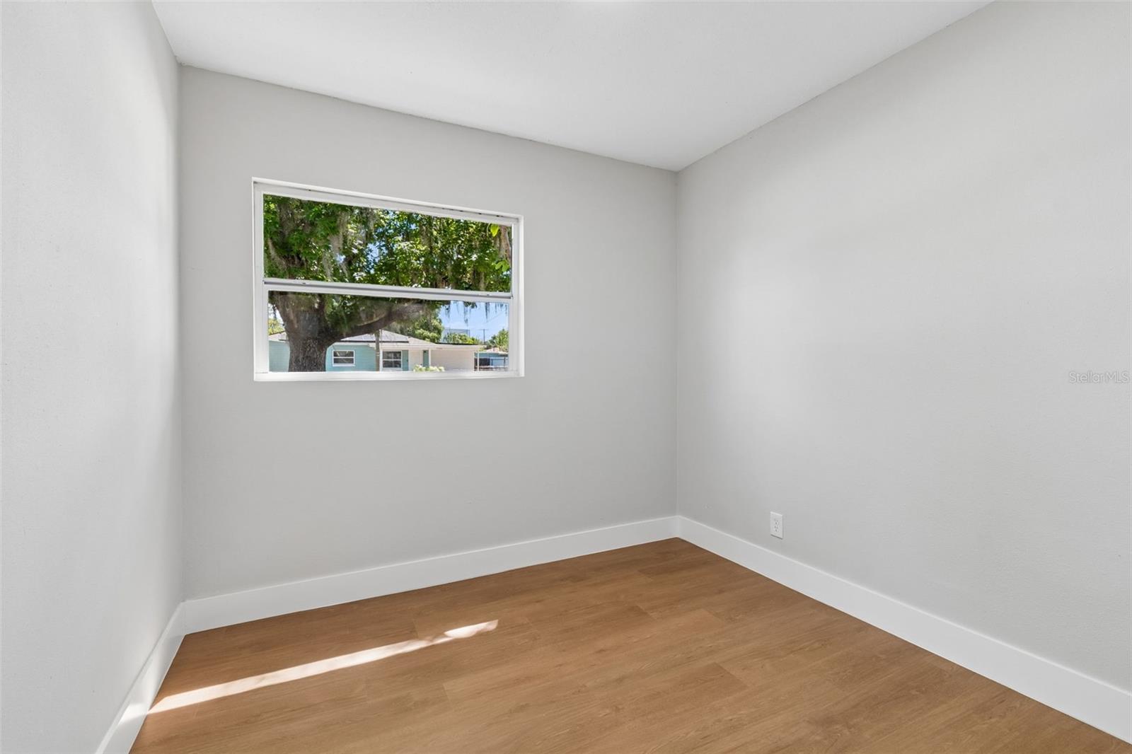 11206 N ARDEN AVE, TAMPA, FL, 33612