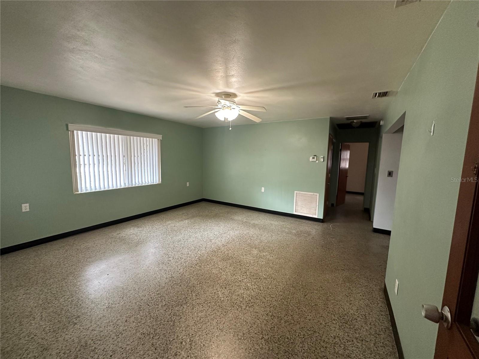 9 ORCHID DR, DEBARY, FL, 32713