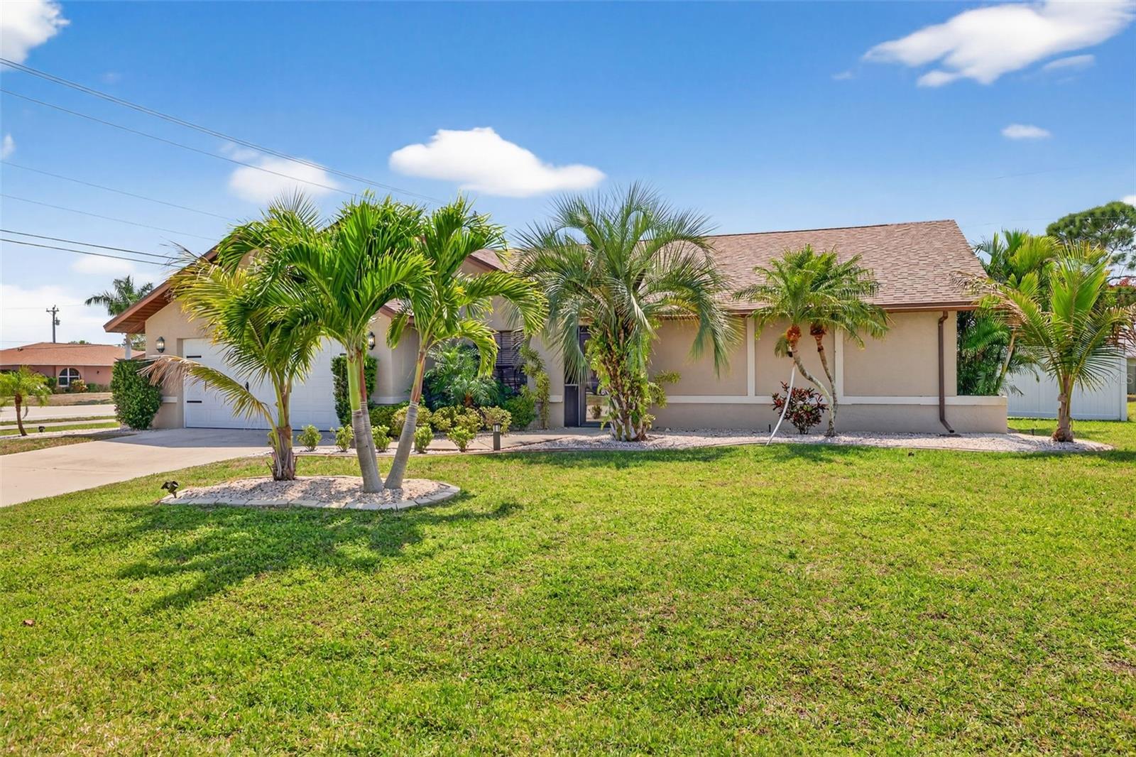 402 SW 37TH LN, CAPE CORAL, FL, 33914