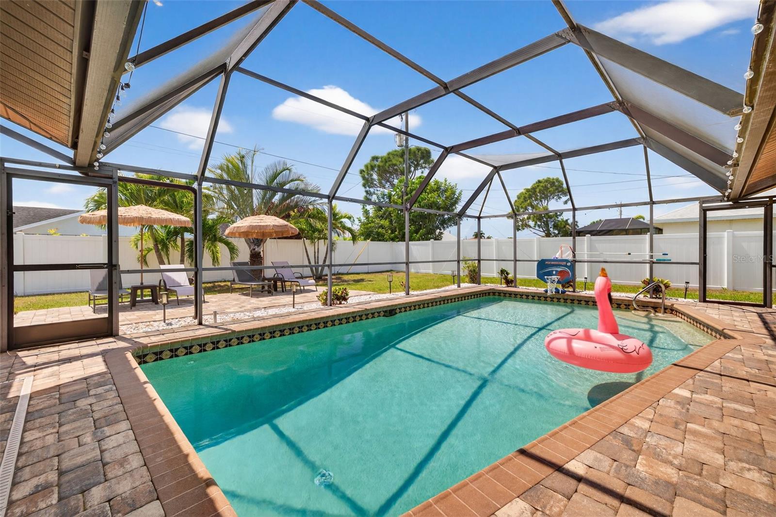 402 SW 37TH LN, CAPE CORAL, FL, 33914
