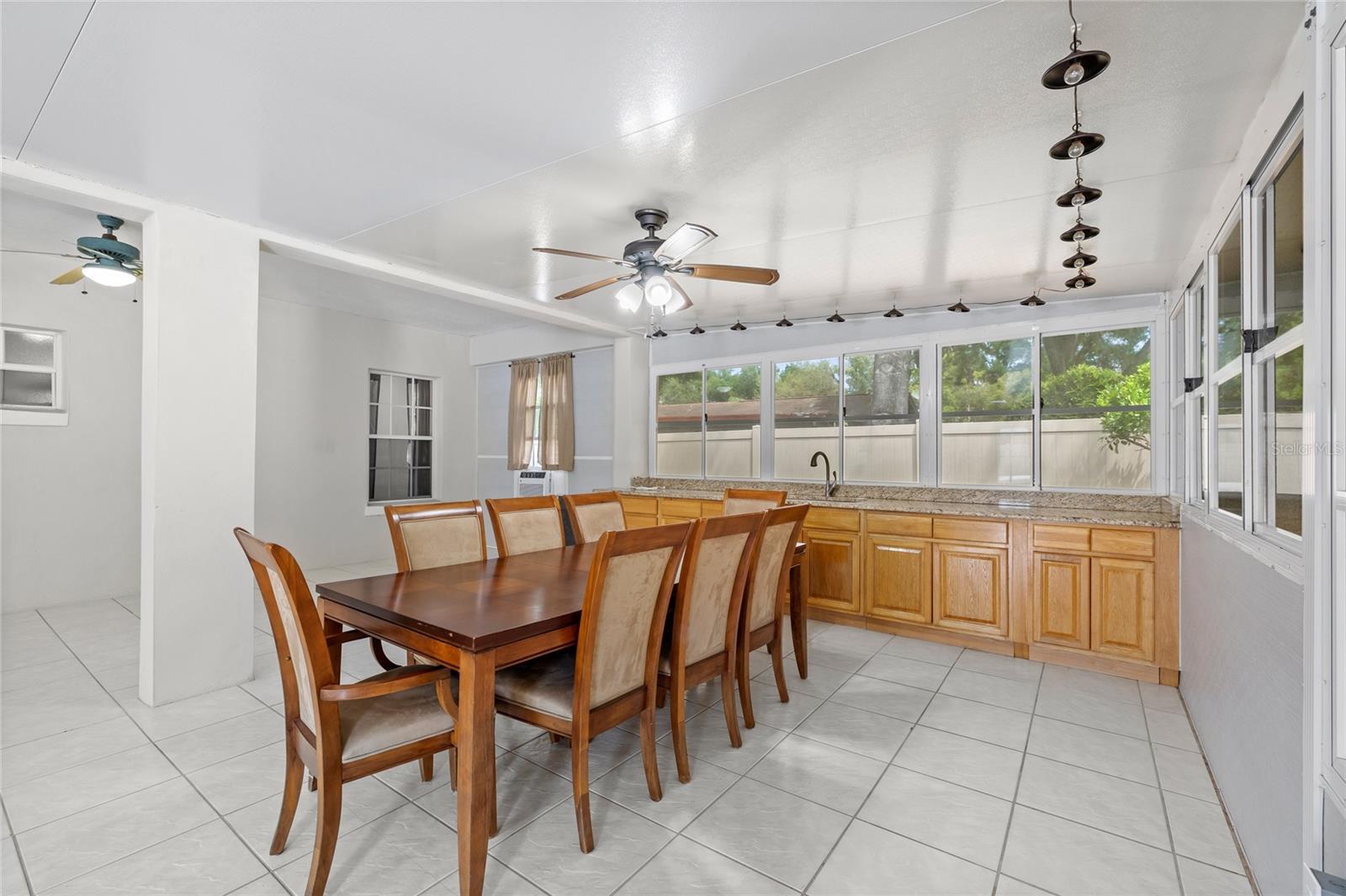 1557 BLACKWOOD AVE, GOTHA, FL, 34734