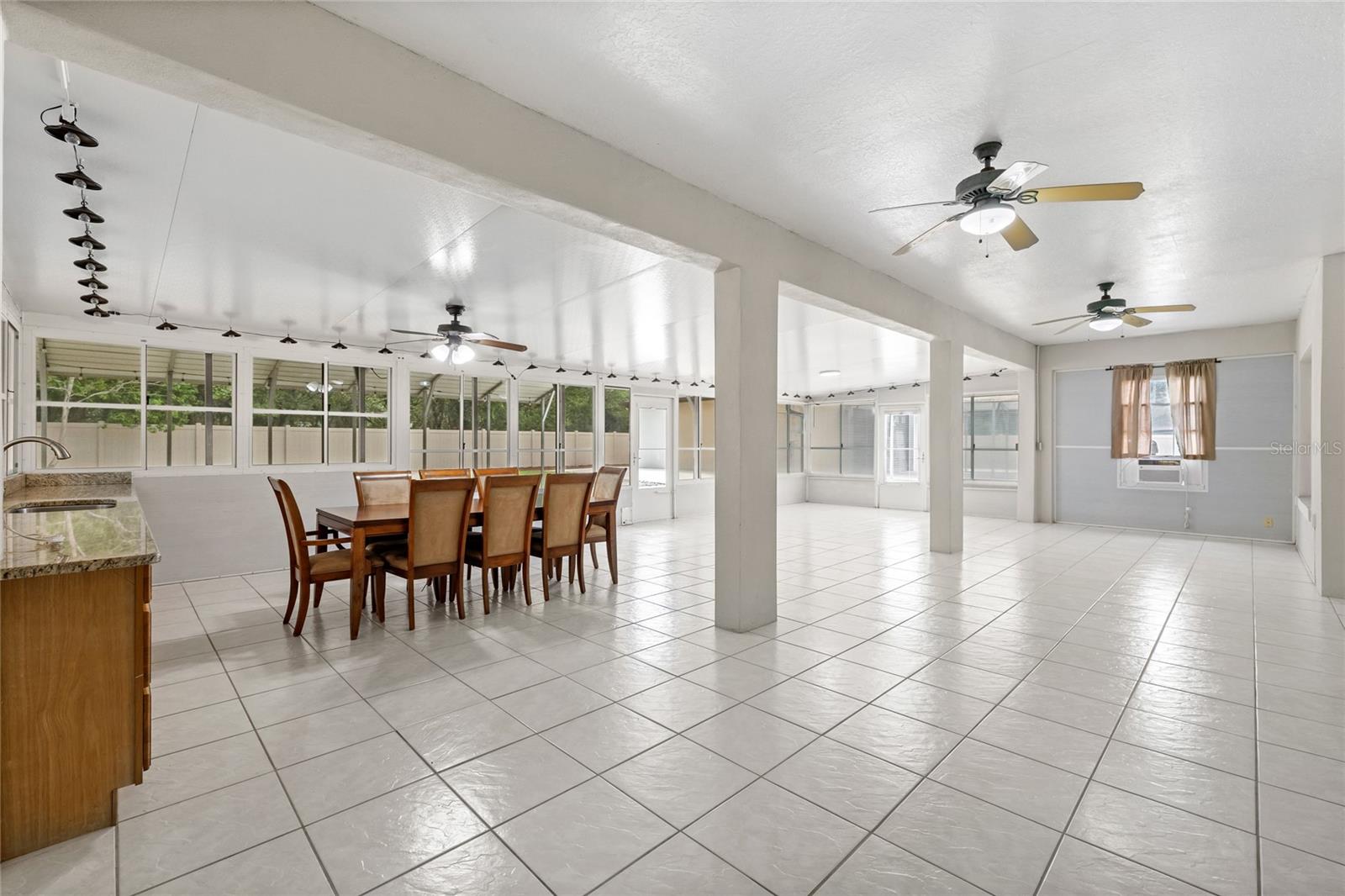 1557 BLACKWOOD AVE, GOTHA, FL, 34734