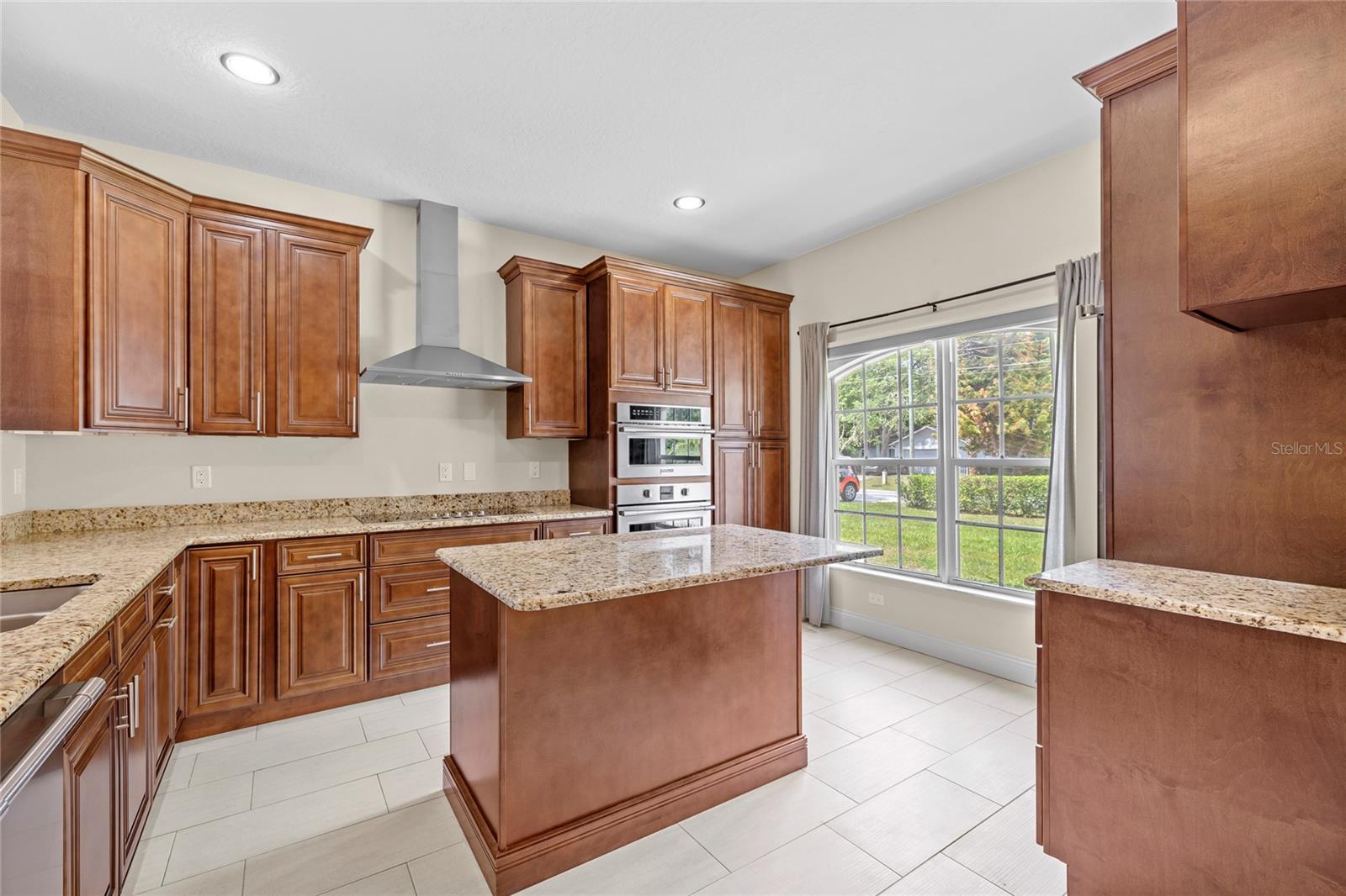 1557 BLACKWOOD AVE, GOTHA, FL, 34734