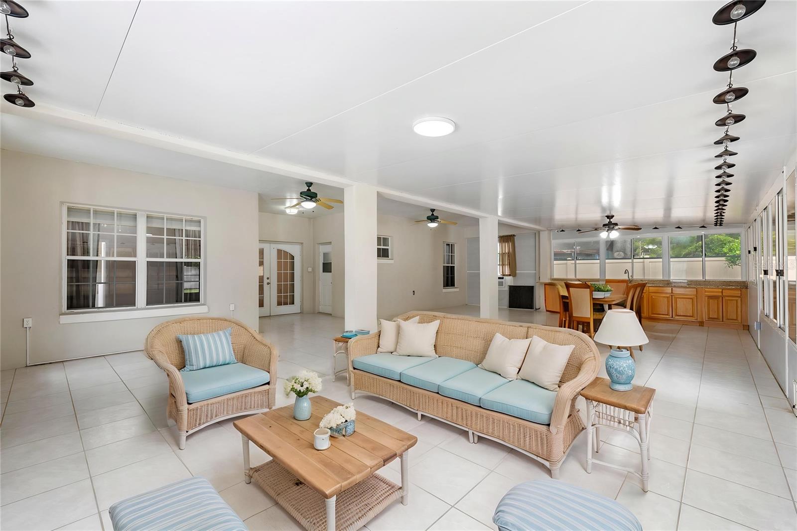 1557 BLACKWOOD AVE, GOTHA, FL, 34734