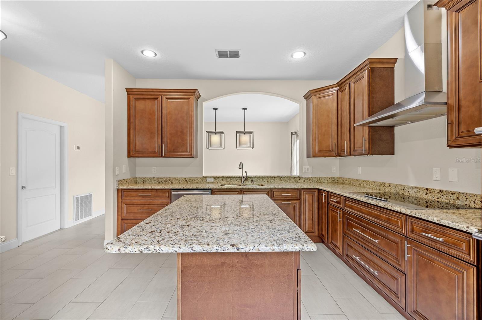 1557 BLACKWOOD AVE, GOTHA, FL, 34734