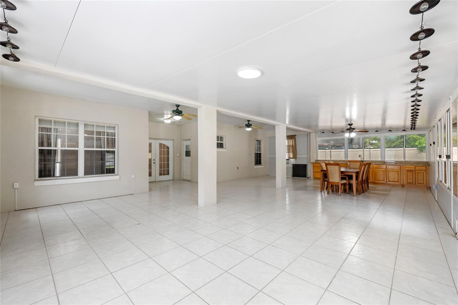 1557 BLACKWOOD AVE, GOTHA, FL, 34734