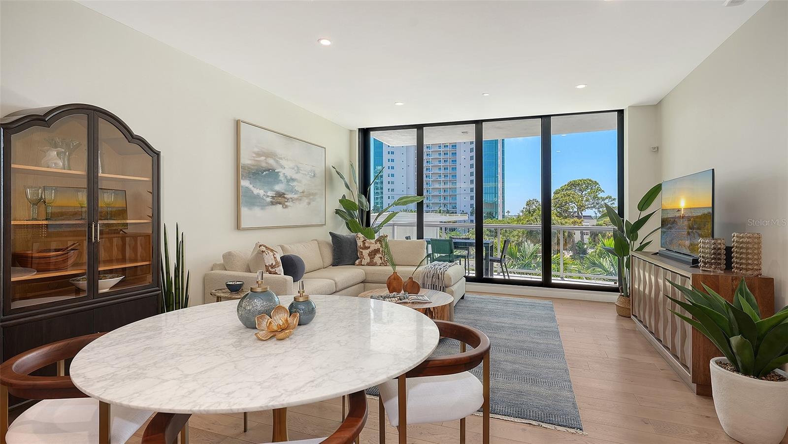 300 S PINEAPPLE AVE #302, SARASOTA, FL, 34236