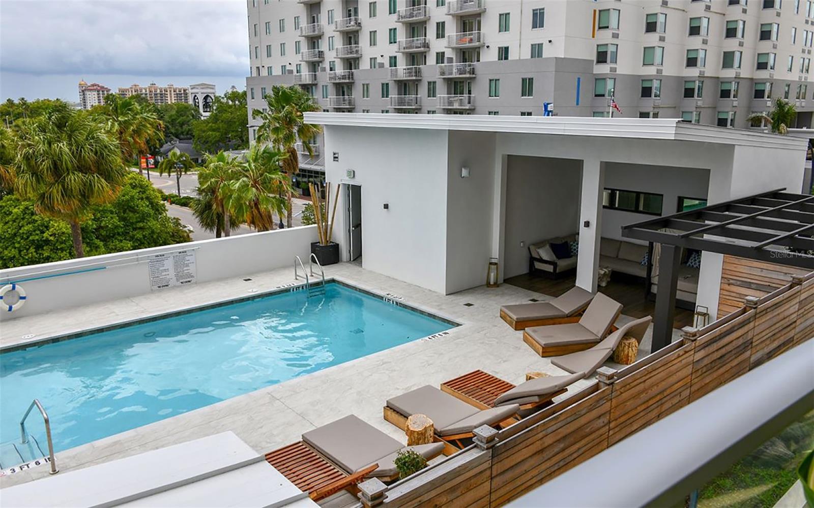 300 S PINEAPPLE AVE #302, SARASOTA, FL, 34236