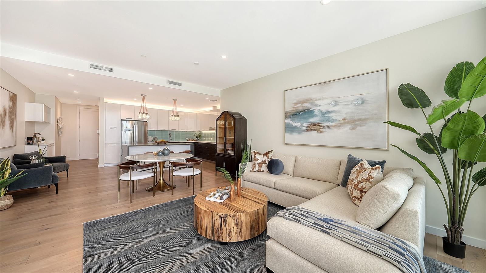 300 S PINEAPPLE AVE #302, SARASOTA, FL, 34236