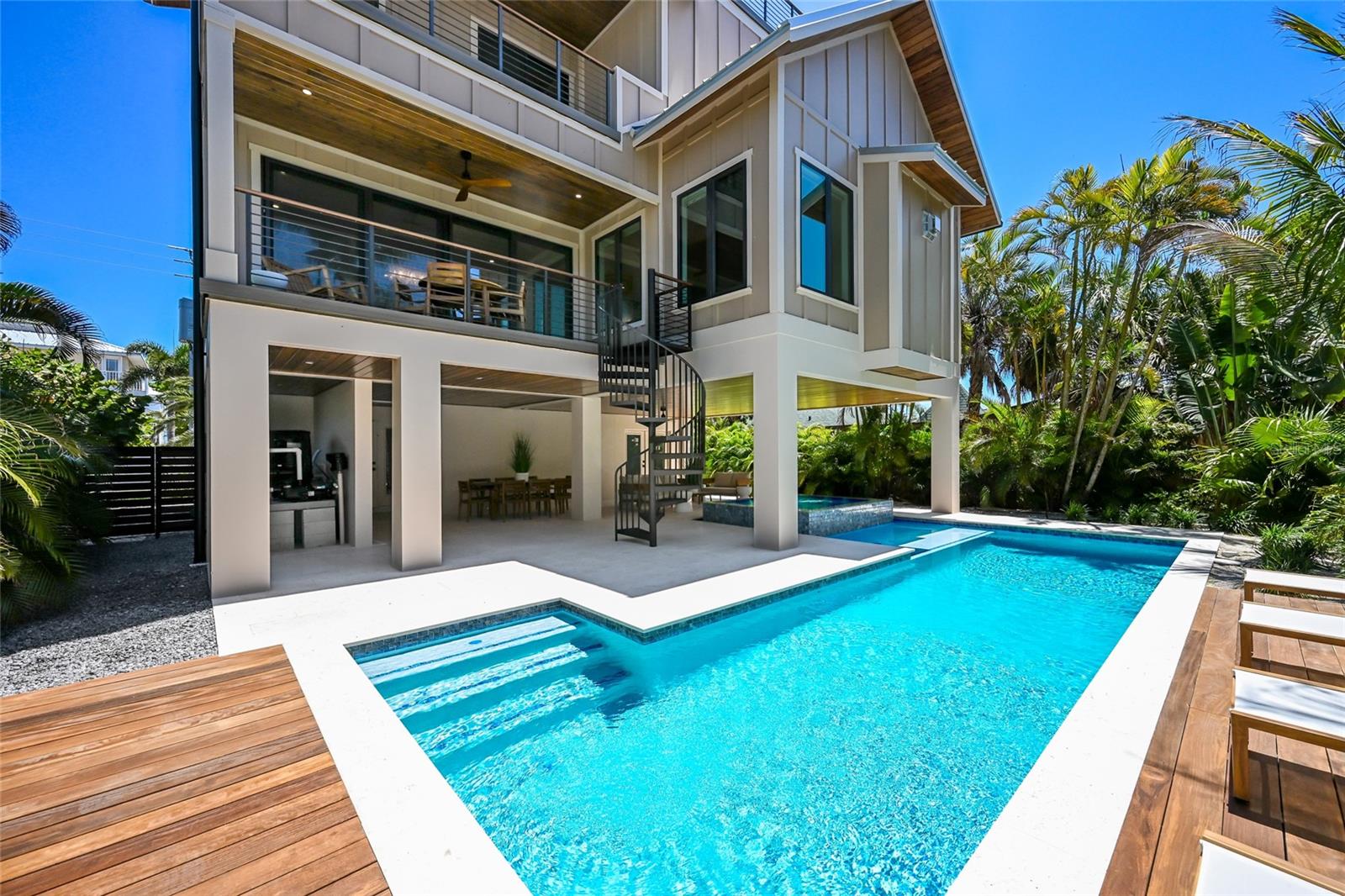 513 N BAY BLVD, ANNA MARIA, FL, 34216