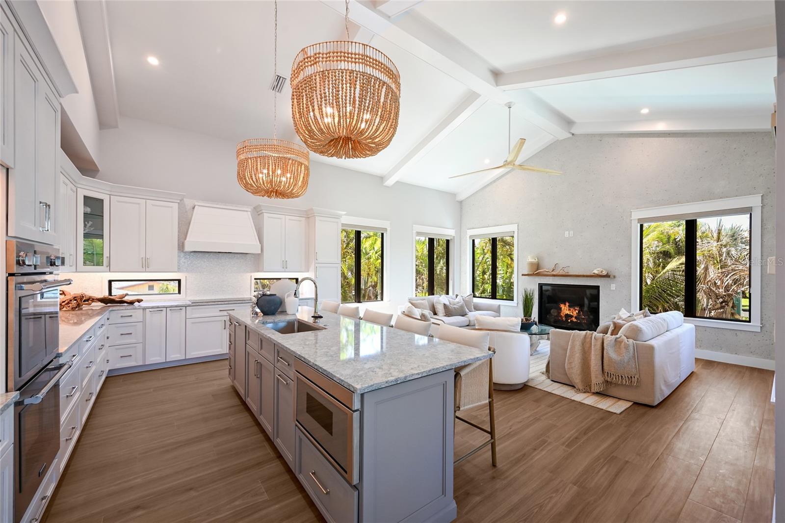 513 N BAY BLVD, ANNA MARIA, FL, 34216