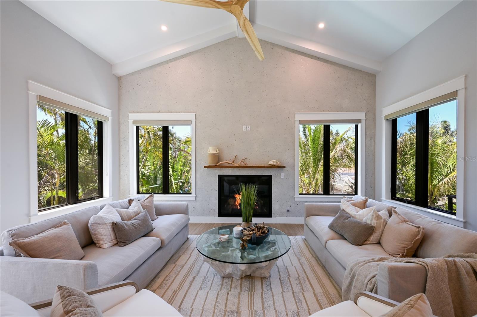 513 N BAY BLVD, ANNA MARIA, FL, 34216