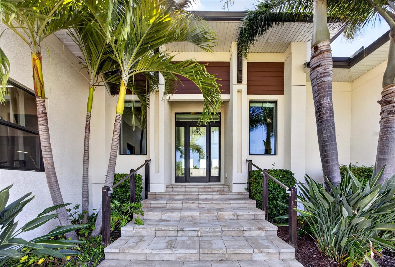 125 COLONY POINT DR, PUNTA GORDA, FL, 33950