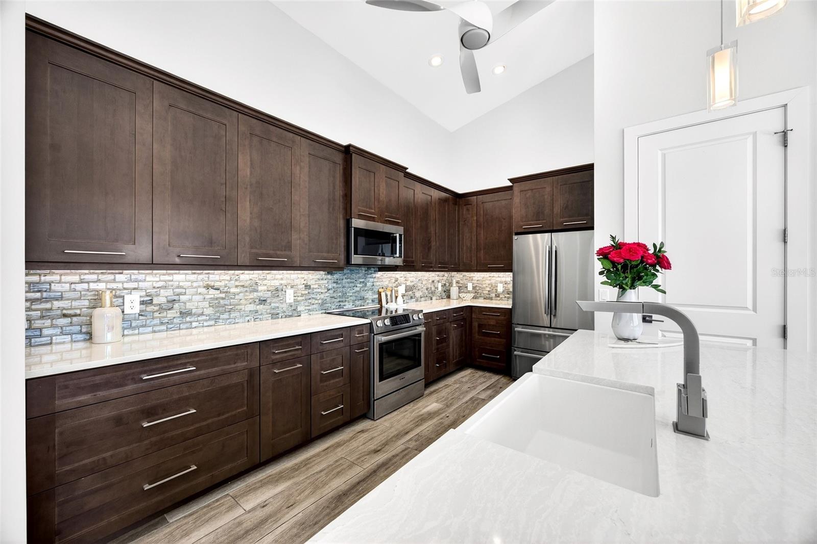 125 COLONY POINT DR, PUNTA GORDA, FL, 33950