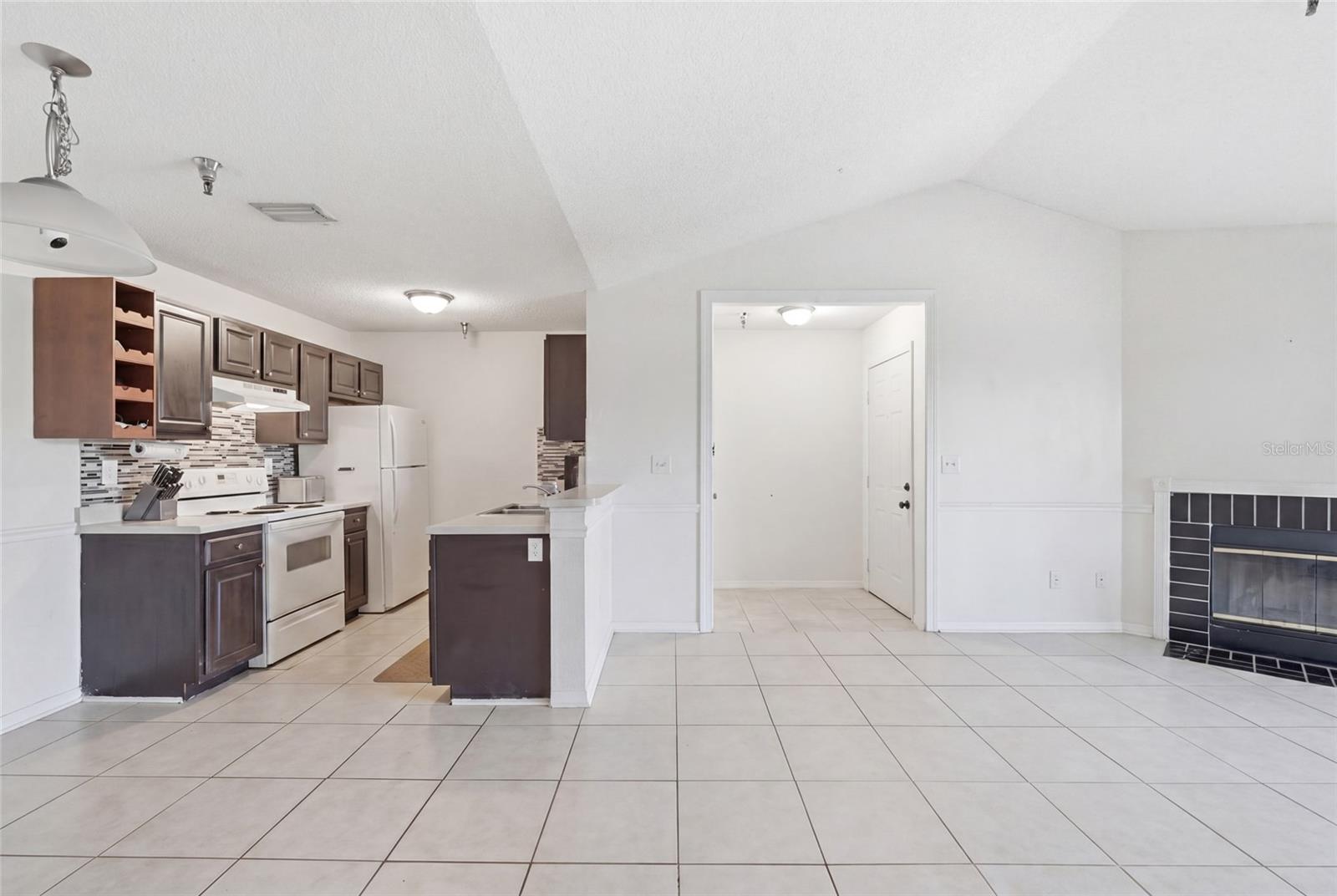 10265 GANDY BLVD N #1806, ST PETERSBURG, FL, 33702