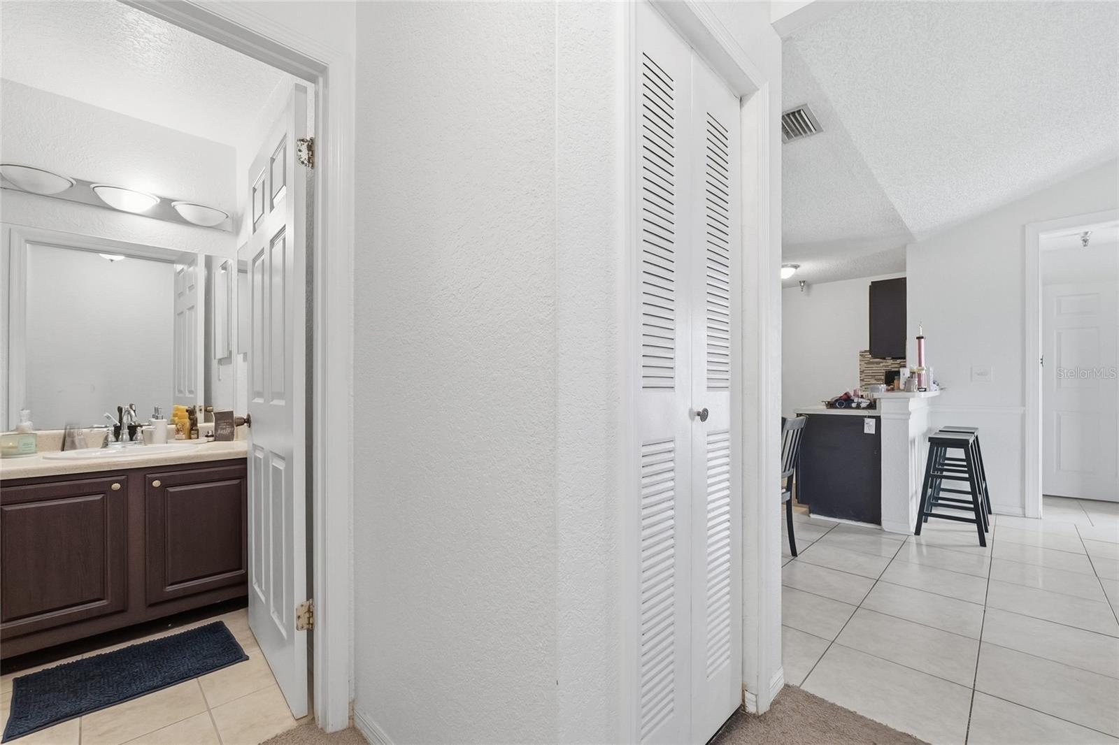 10265 GANDY BLVD N #1806, ST PETERSBURG, FL, 33702