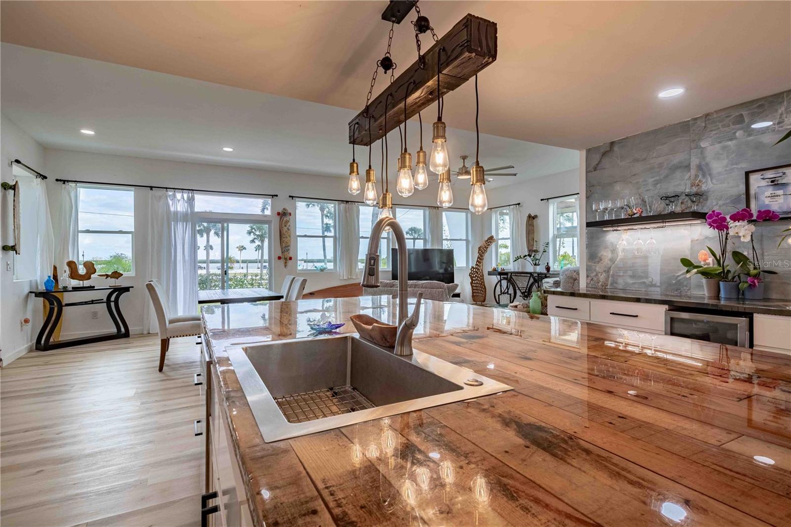 500 S RIVERSIDE DR, EDGEWATER, FL, 32132