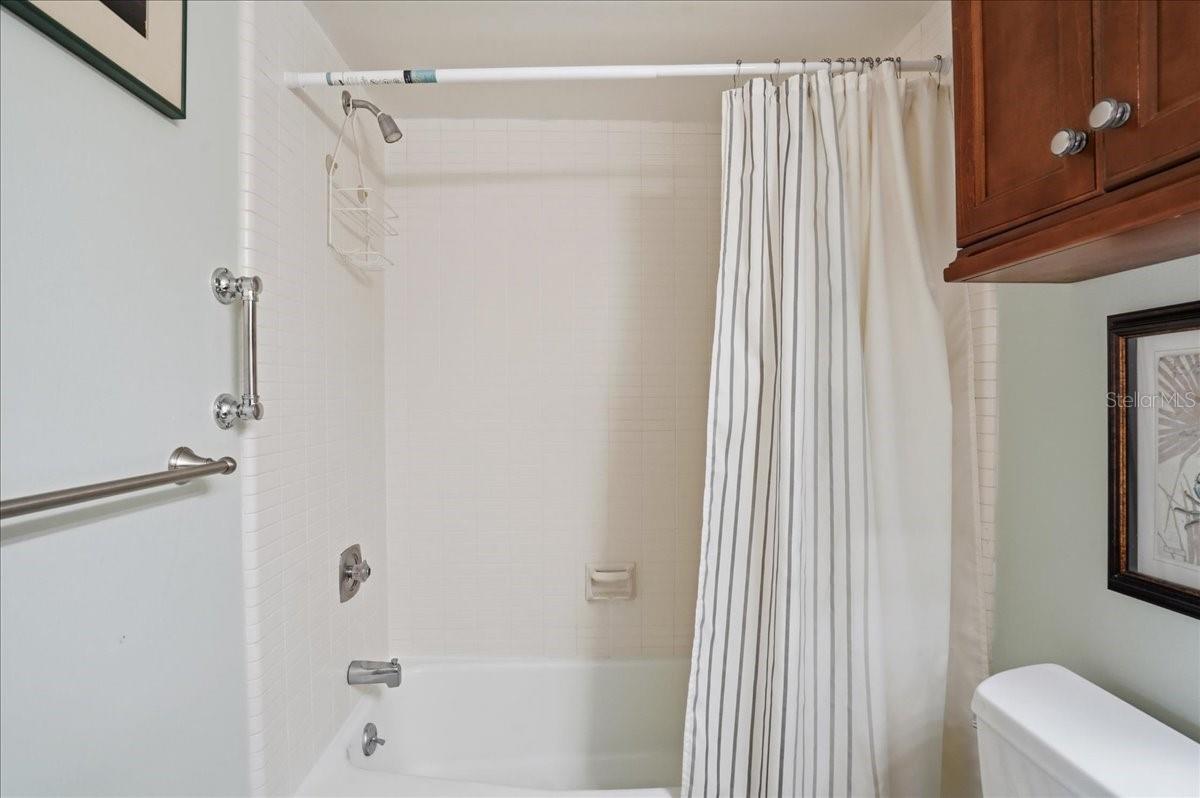 6500 FLOTILLA DR #212, HOLMES BEACH, FL, 34217
