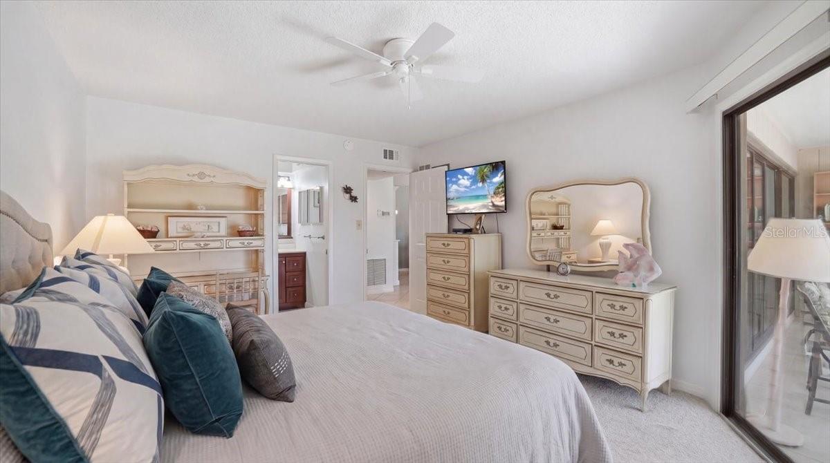 6500 FLOTILLA DR #212, HOLMES BEACH, FL, 34217