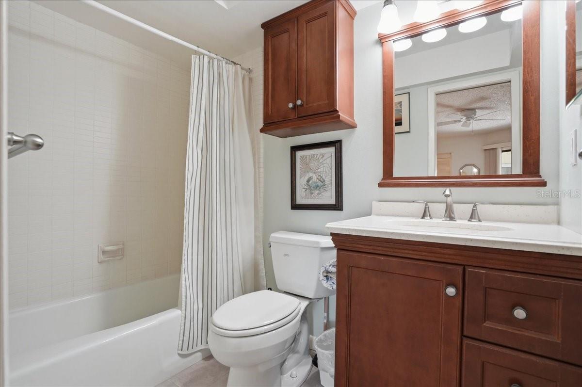 6500 FLOTILLA DR #212, HOLMES BEACH, FL, 34217