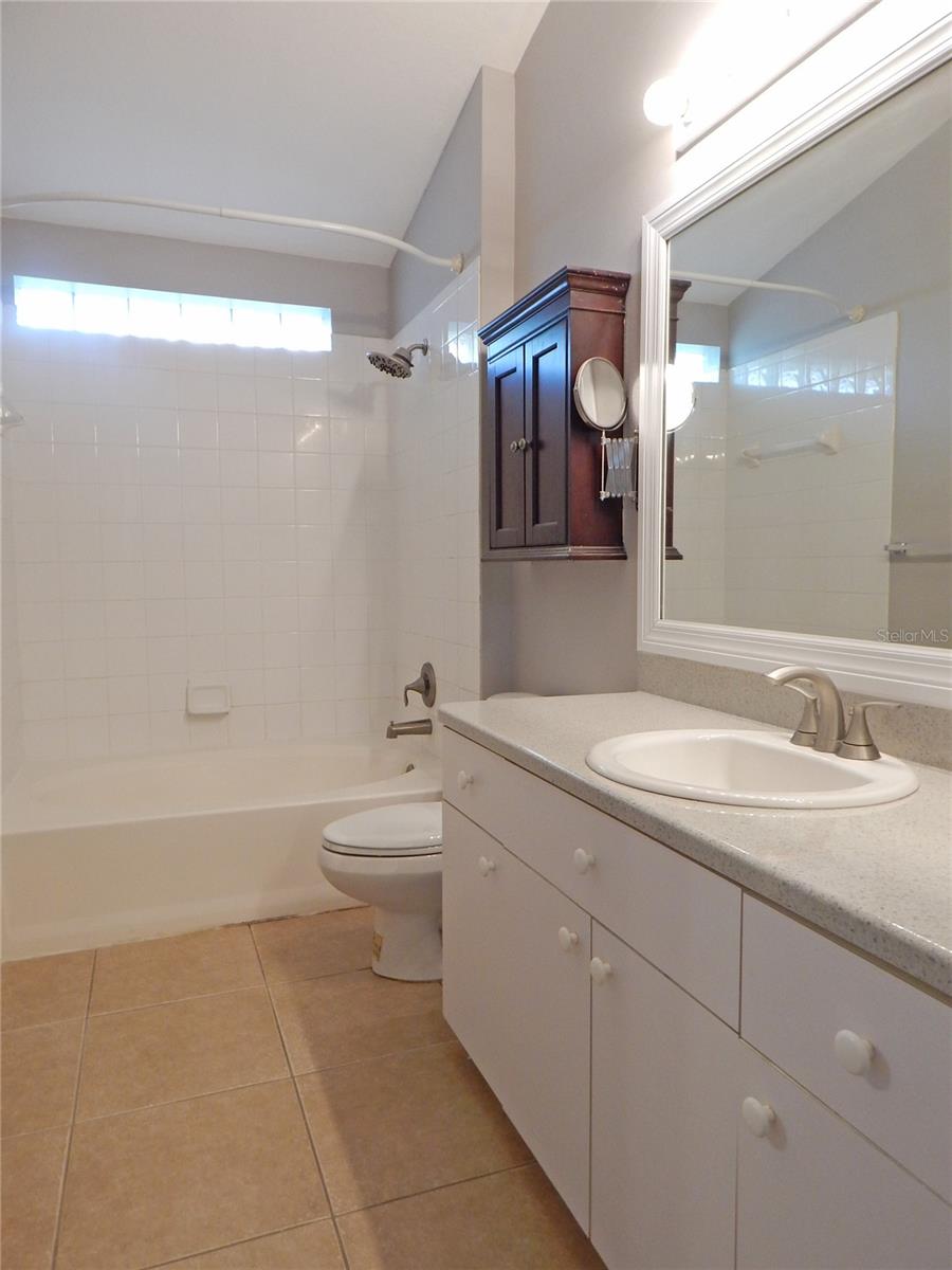 5827 MEADOWPARK PL, LITHIA, FL, 33547