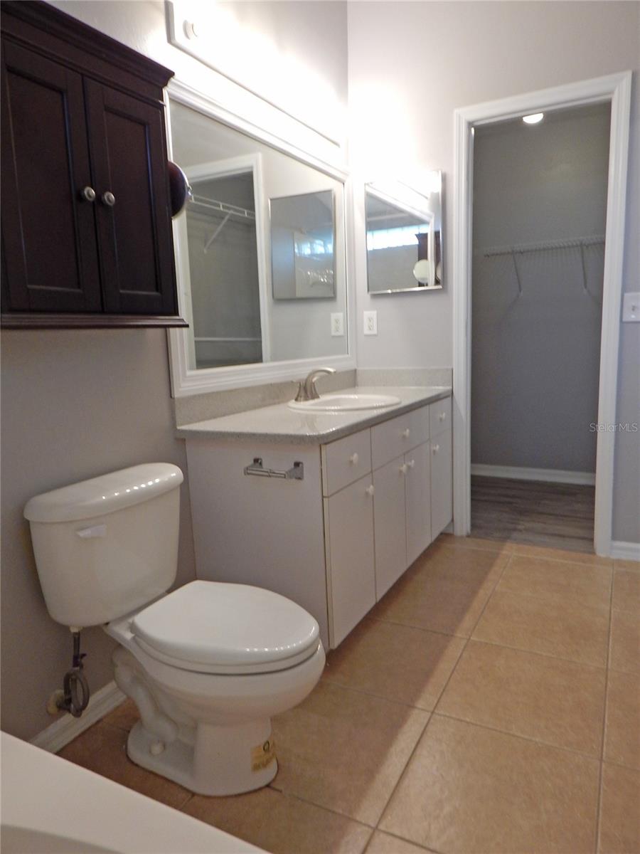5827 MEADOWPARK PL, LITHIA, FL, 33547