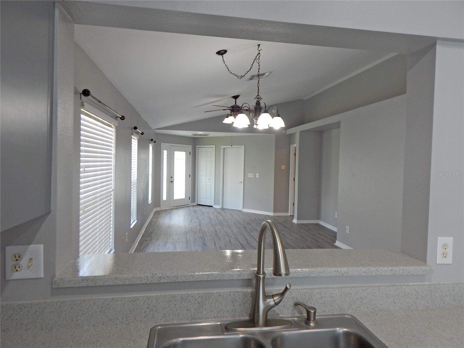 5827 MEADOWPARK PL, LITHIA, FL, 33547