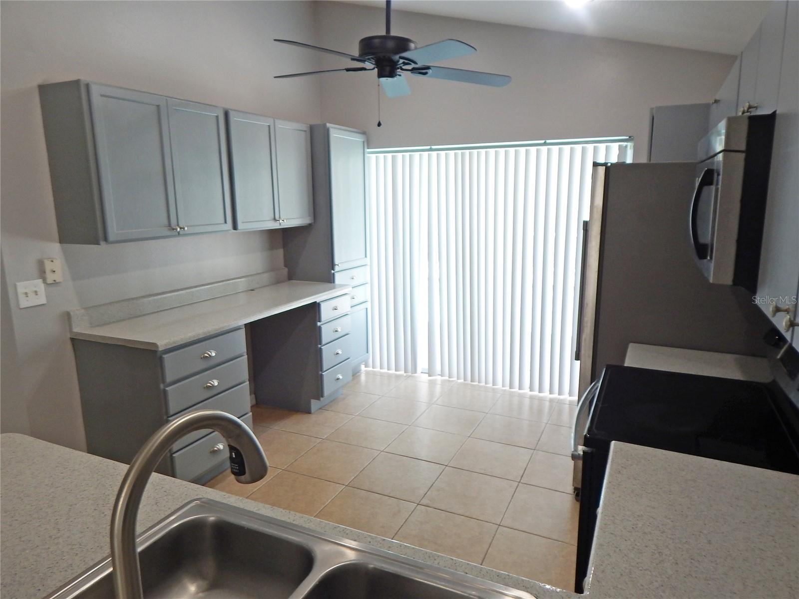 5827 MEADOWPARK PL, LITHIA, FL, 33547