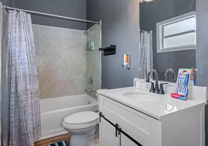 2213 E 3RD AVE, TAMPA, FL, 33605