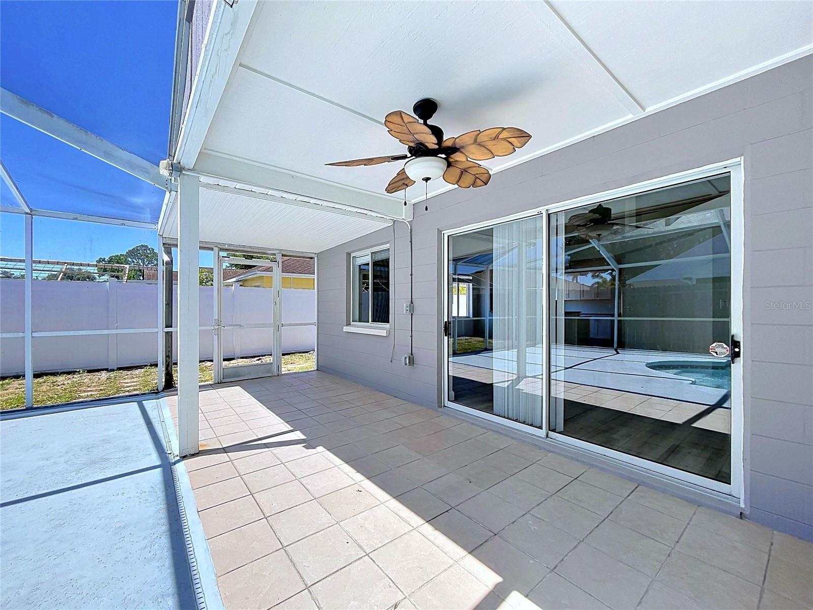 11027 STREAMSIDE DR, TAMPA, FL, 33624
