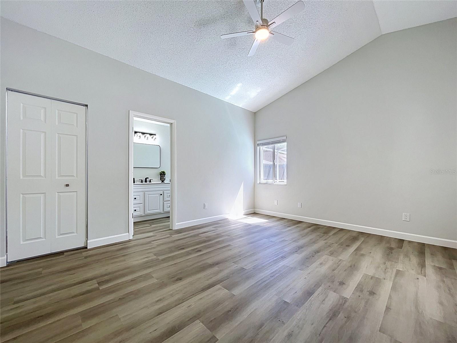 11027 STREAMSIDE DR, TAMPA, FL, 33624