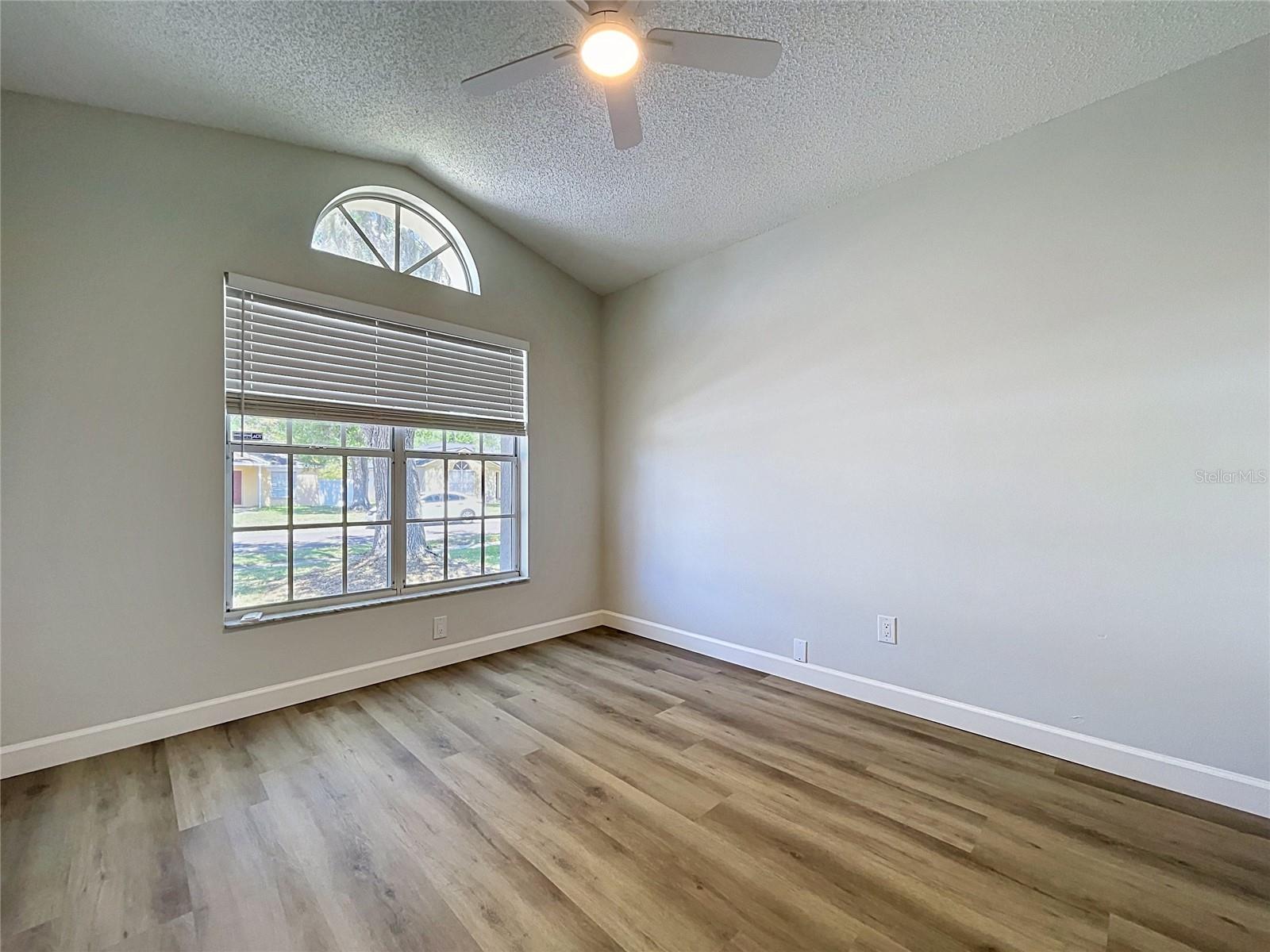 11027 STREAMSIDE DR, TAMPA, FL, 33624