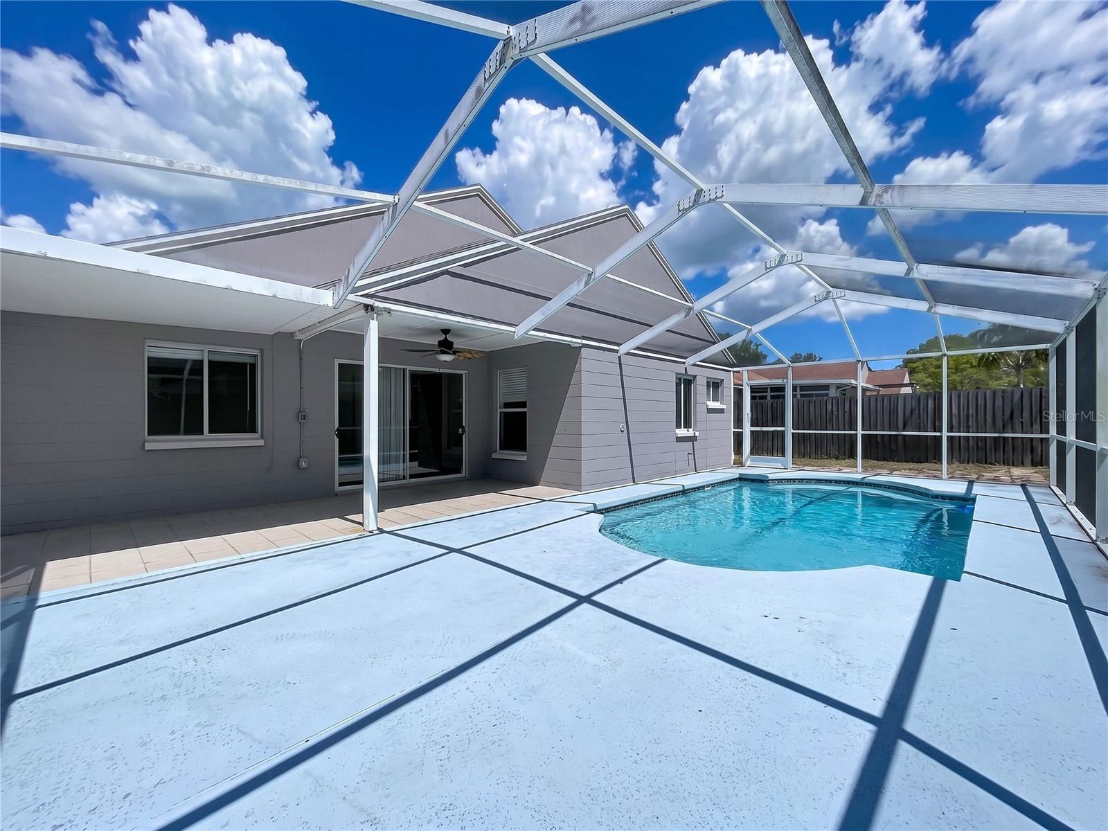 11027 STREAMSIDE DR, TAMPA, FL, 33624