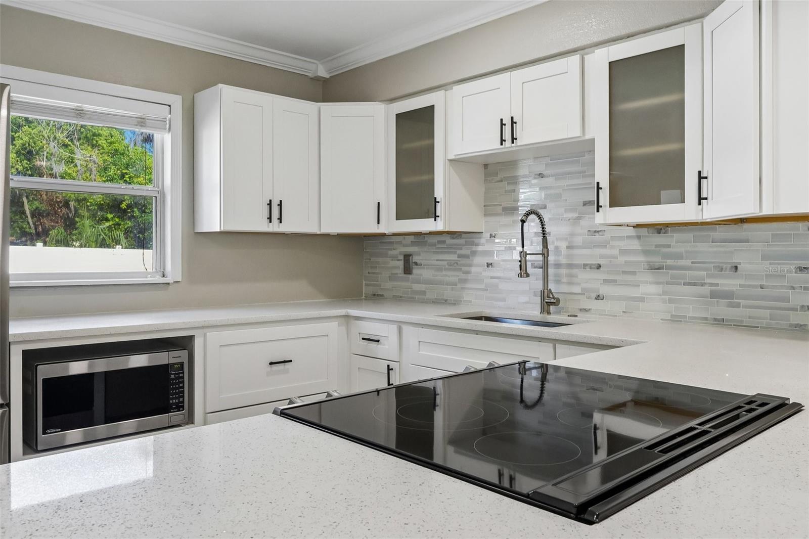 321 E 11TH AVE, MOUNT DORA, FL, 32757