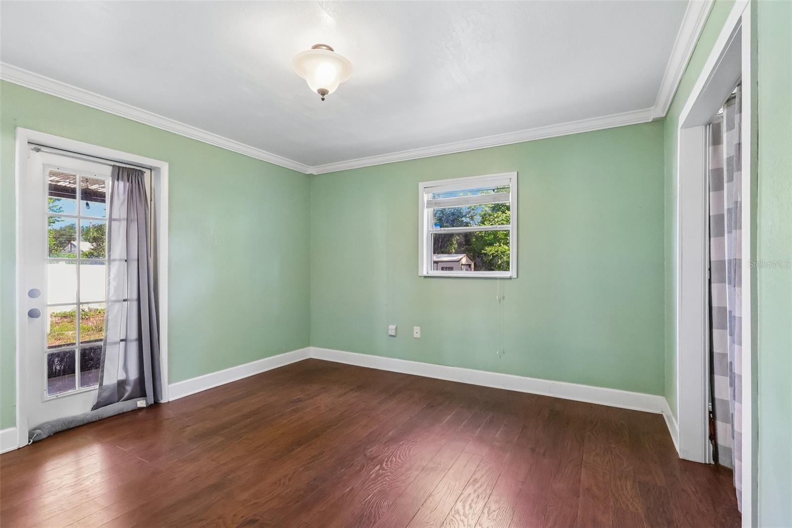 321 E 11TH AVE, MOUNT DORA, FL, 32757
